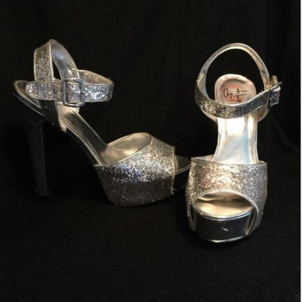 5” Heel Silver Sparkle Platform Size 7